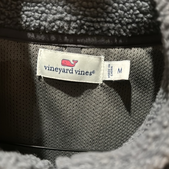 Women’s Vineyard Vines Gray Mixed Media Sherpa Vest Sz M $30 - Picture 4 of 7